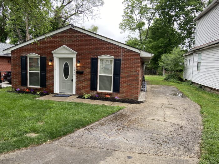 1324 Behles Ave Lincoln Heights OH 45215