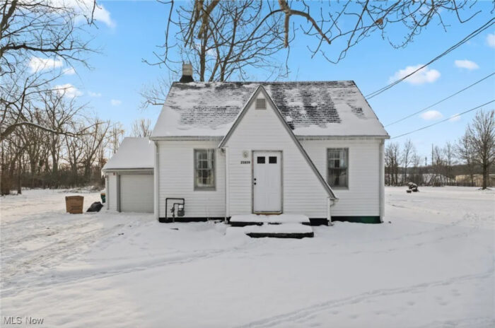 25839 Garden Rd Oakwood OH 44146